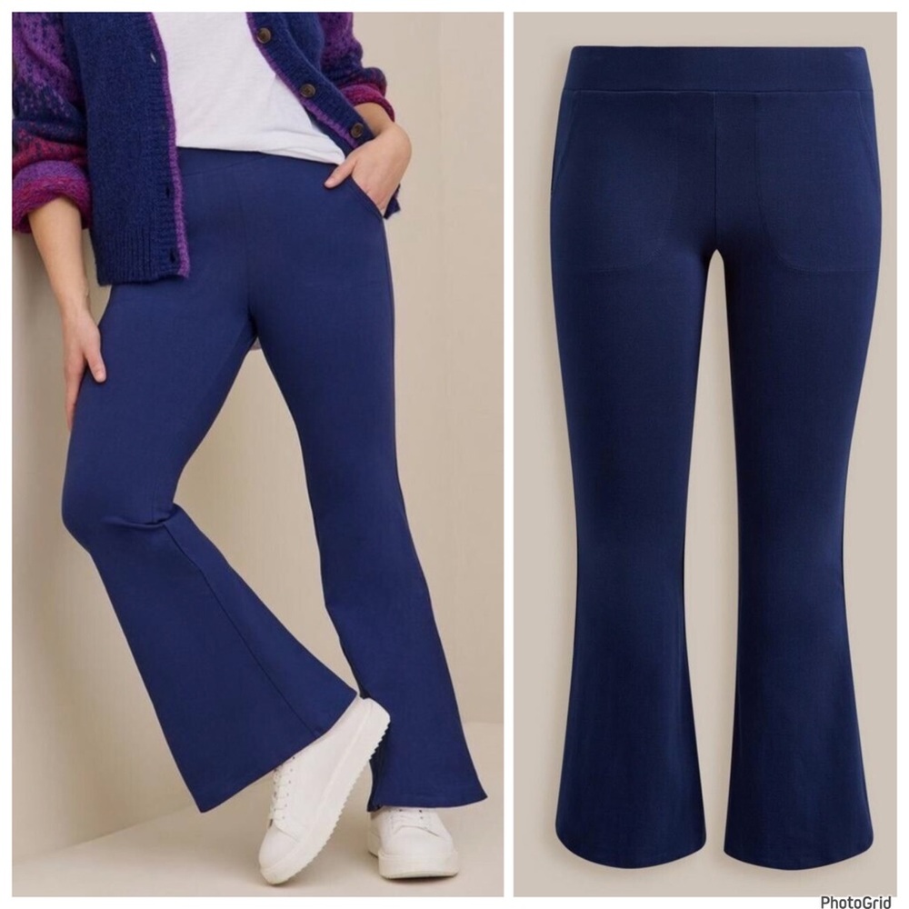 Torrid 1 plus size navy blue flared knit pants
